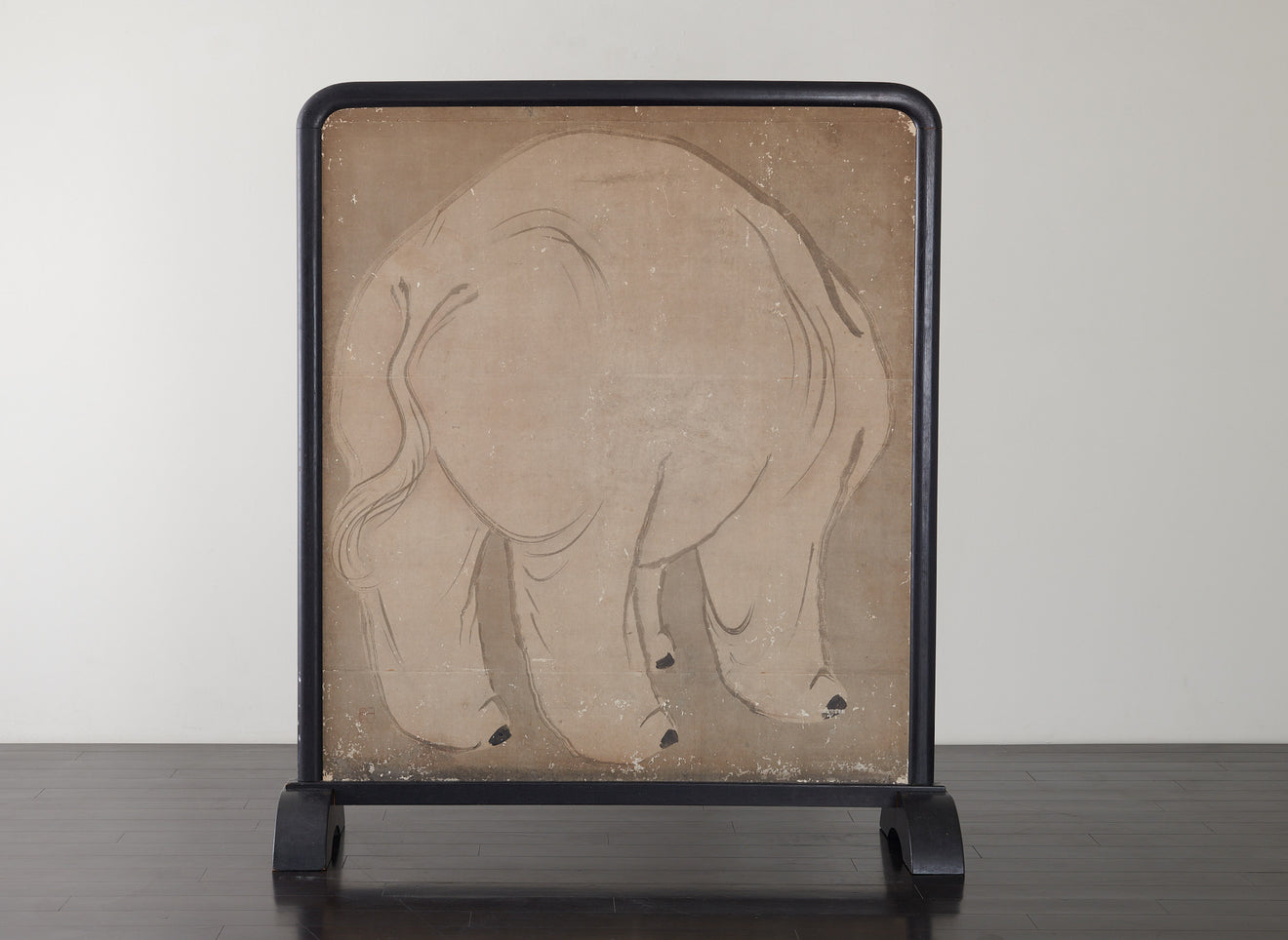 Japanese free standing screen of white elephant (attrib) to Mori Ippo ( 1798-1871)